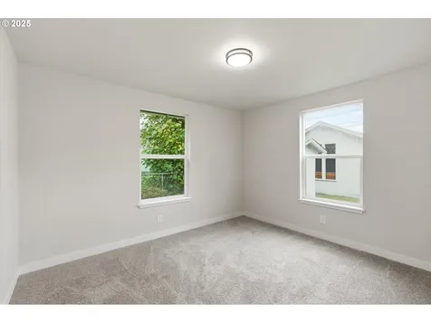 289 20th Avenue Longview WA 98632