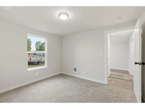 289 20th Avenue Longview WA 98632