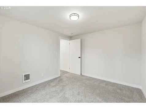 289 20th Avenue Longview WA 98632