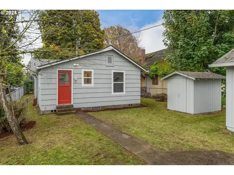 289 20th Avenue Longview WA 98632