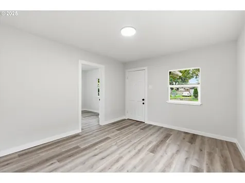 289 20th Avenue Longview WA 98632