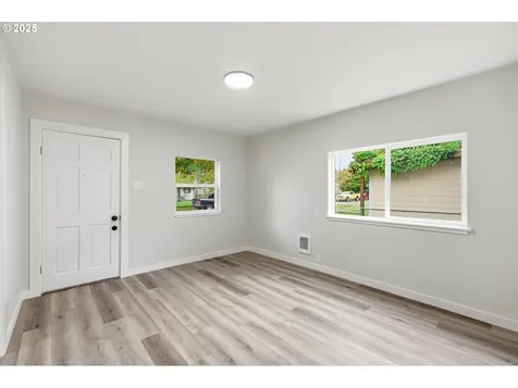 289 20th Avenue Longview WA 98632