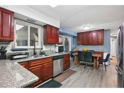 2236 SE 185th Avenue Portland OR 97233