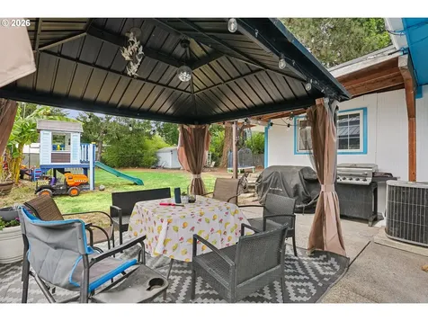 2236 SE 185th Avenue Portland OR 97233