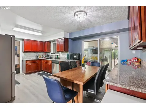 2236 SE 185th Avenue Portland OR 97233
