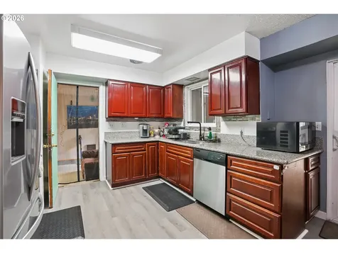 2236 SE 185th Avenue Portland OR 97233