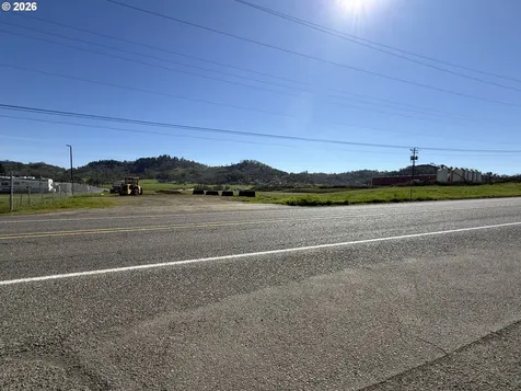 7849 Old Highway 99 Roseburg OR 97470