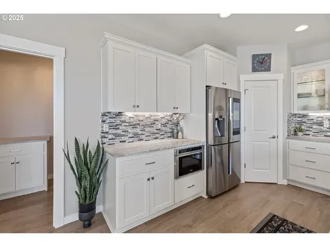 12305 NE 13th Avenue Vancouver WA 98685
