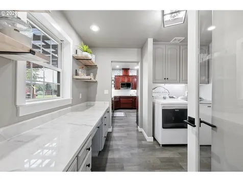 34207 Enos Drive Halsey OR 97348
