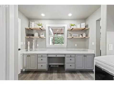 34207 Enos Drive Halsey OR 97348