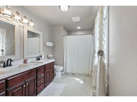 34207 Enos Drive Halsey OR 97348