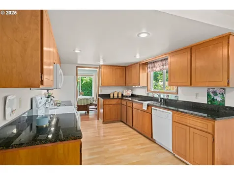 3420 SE El Camino Drive Gresham OR 97080