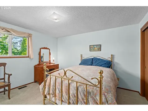 3420 SE El Camino Drive Gresham OR 97080