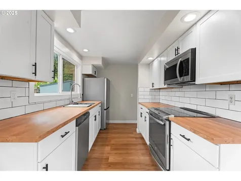 2608 E 30th Street Vancouver WA 98661