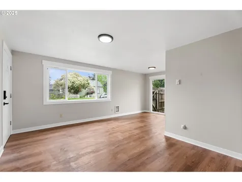 2608 E 30th Street Vancouver WA 98661
