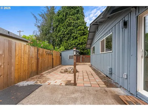 2608 E 30th Street Vancouver WA 98661