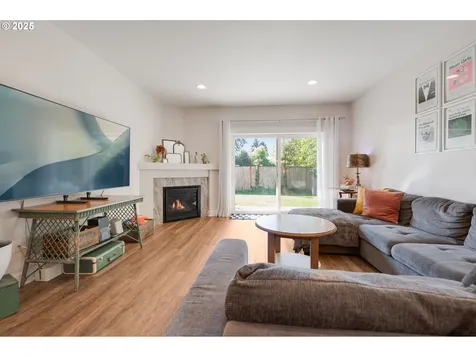 13768 John Jeffrey Court Oregon City OR 97045