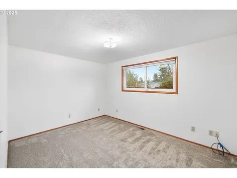 15916 SE Brooklyn Street Portland OR 97236