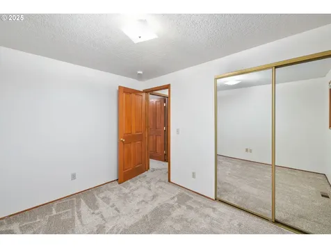 15916 SE Brooklyn Street Portland OR 97236