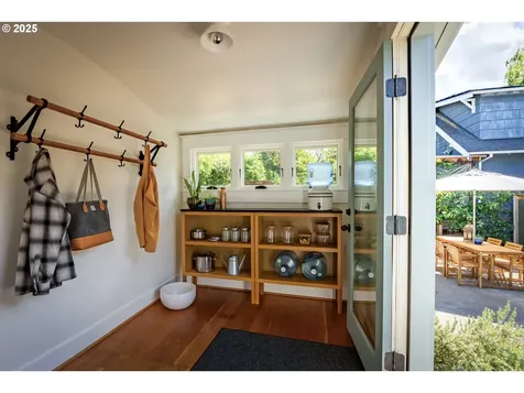 5616 N Campbell Avenue Portland OR 97217