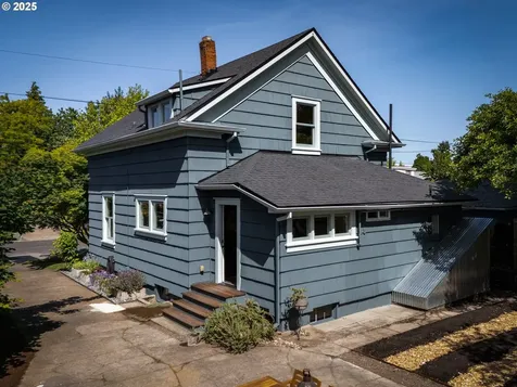 5616 N Campbell Avenue Portland OR 97217