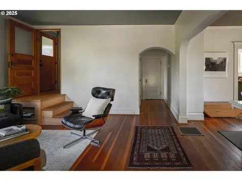 5616 N Campbell Avenue Portland OR 97217