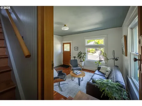 5616 N Campbell Avenue Portland OR 97217