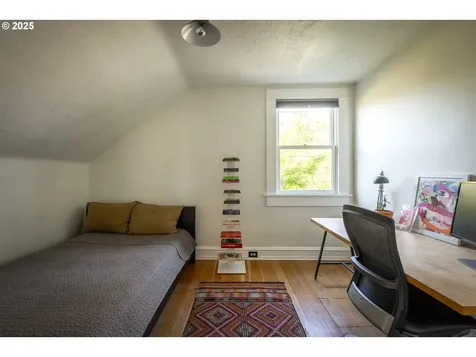 5616 N Campbell Avenue Portland OR 97217