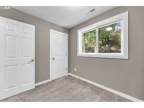 1401 Pauli Drive Kelso WA 98626