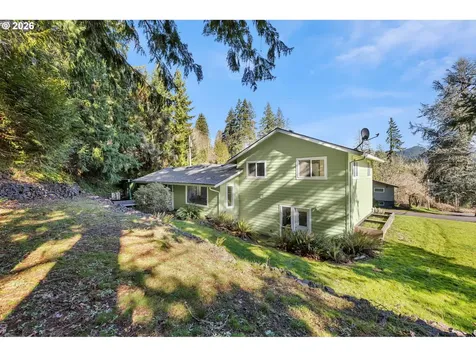 1401 Pauli Drive Kelso WA 98626