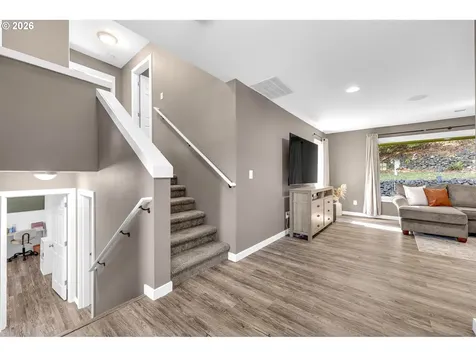 1401 Pauli Drive Kelso WA 98626
