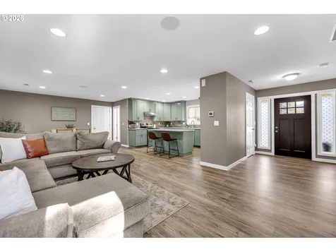 1401 Pauli Drive Kelso WA 98626