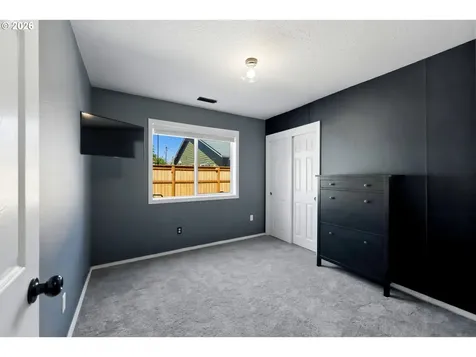 554 SW 12th Circle Troutdale OR 97060