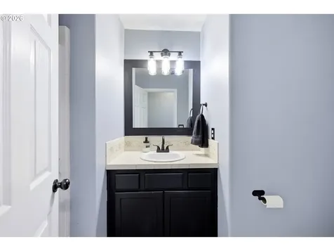 554 SW 12th Circle Troutdale OR 97060