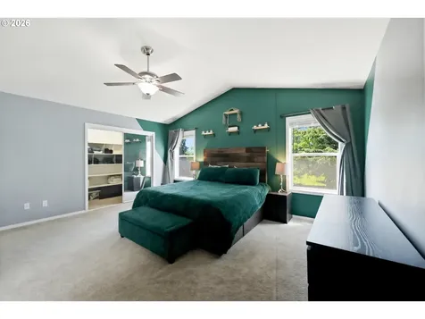 554 SW 12th Circle Troutdale OR 97060
