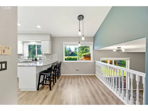 554 SW 12th Circle Troutdale OR 97060
