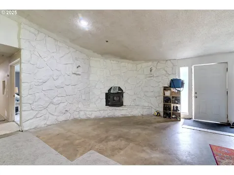 29882 S Hult Road Colton OR 97017