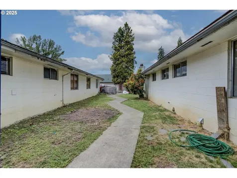 29882 S Hult Road Colton OR 97017