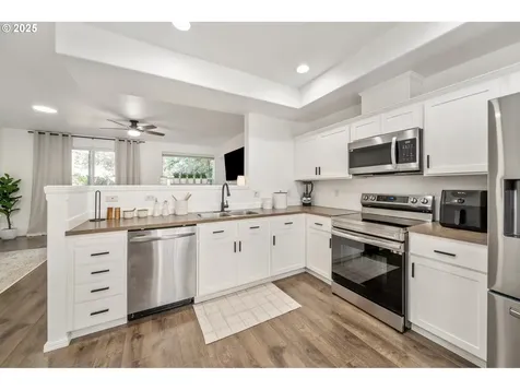 13148 SW Raptor Place Portland OR 97223