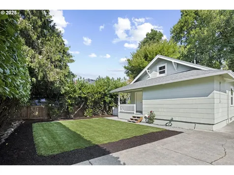 1414 SE Miller Street Portland OR 97202