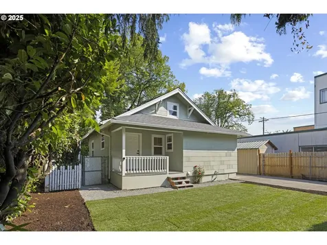 1414 SE Miller Street Portland OR 97202