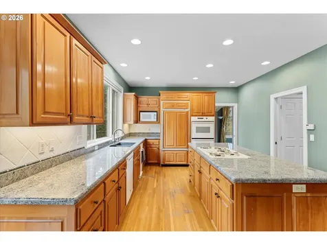 9137 NW Mckenna Drive Portland OR 97229