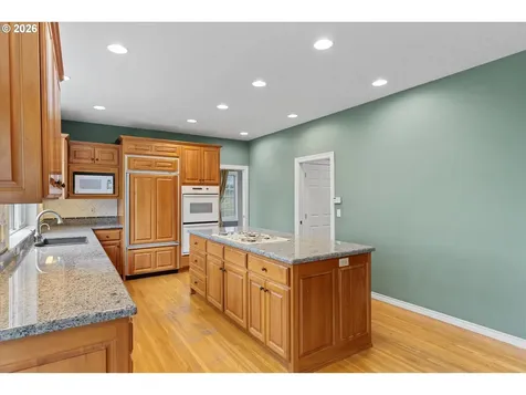 9137 NW Mckenna Drive Portland OR 97229