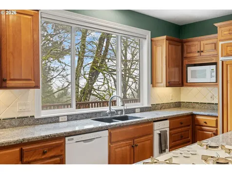 9137 NW Mckenna Drive Portland OR 97229