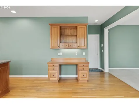 9137 NW Mckenna Drive Portland OR 97229