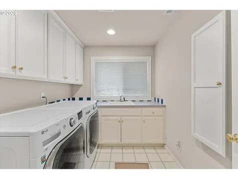 9137 NW Mckenna Drive Portland OR 97229