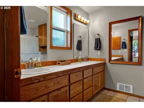 3925 Munsel Creek Drive Florence OR 97439