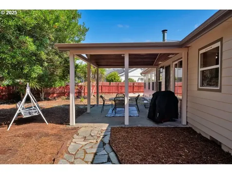 3925 Munsel Creek Drive Florence OR 97439