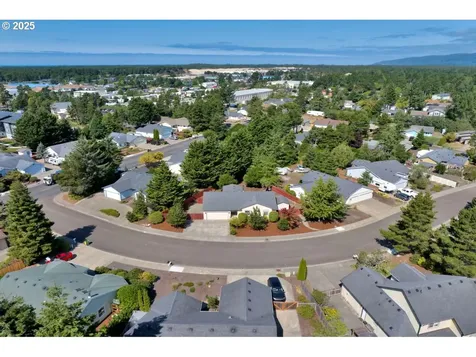 3925 Munsel Creek Drive Florence OR 97439
