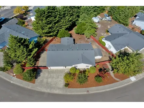 3925 Munsel Creek Drive Florence OR 97439